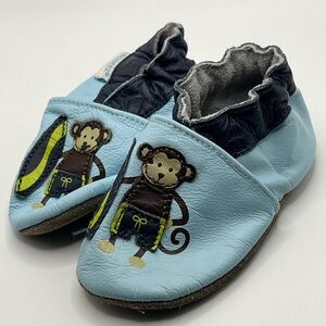 Vintage Robeez Navy and Light Blue Baby Slippers